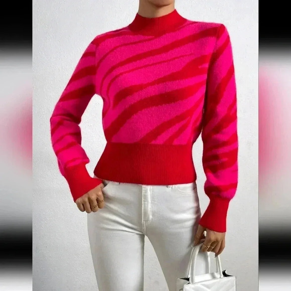 Mock Neck Graphic Pattern Sweater - Picture 4 of 6